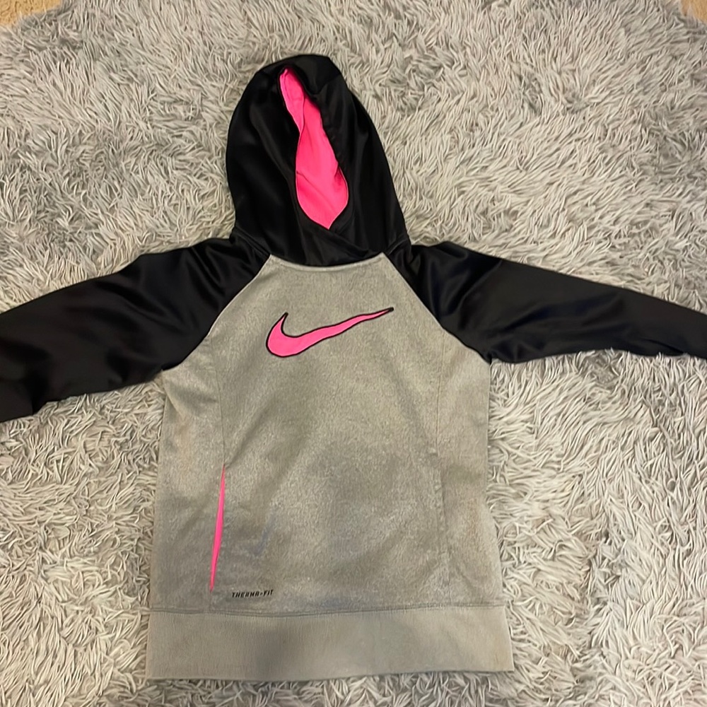 Nike gray black and pink hoodie with pockets  that is still breathable